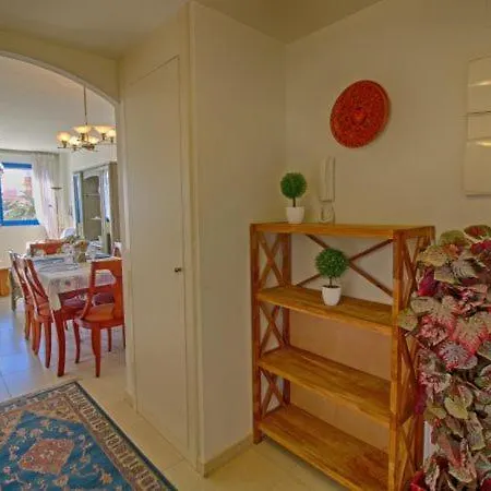 Apartamento Sleeps 7 With Pool Air Con And Wifi